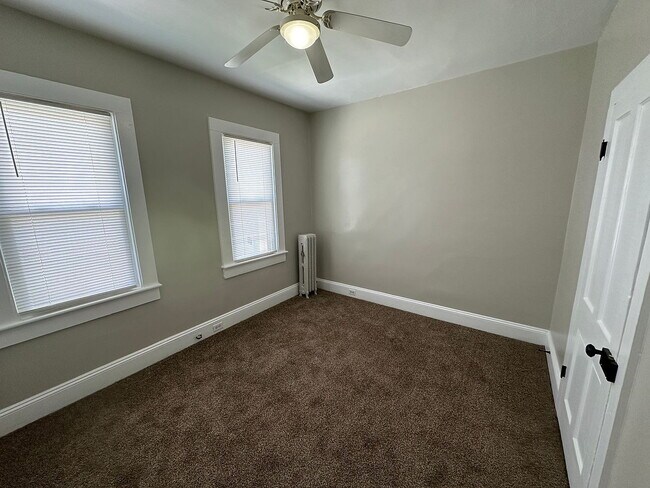 Building Photo - Single Family Home