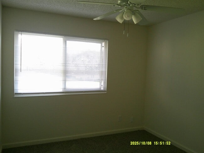 Building Photo - 749 Beelard Dr