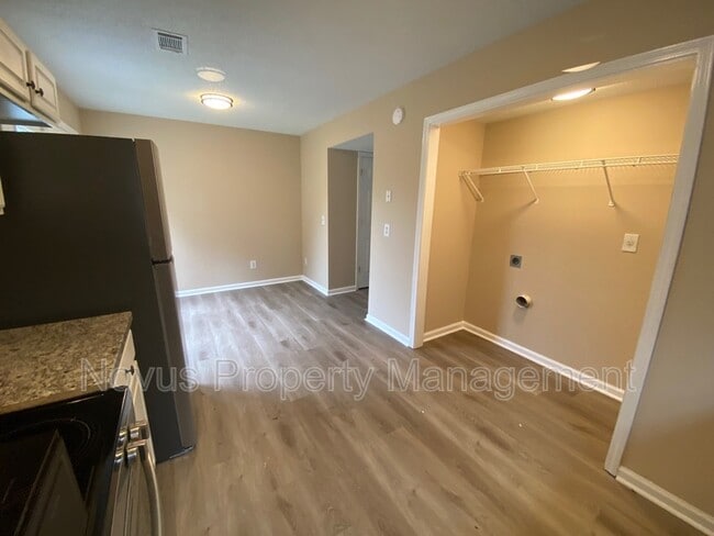 Building Photo - 416 Clifton Terrace
