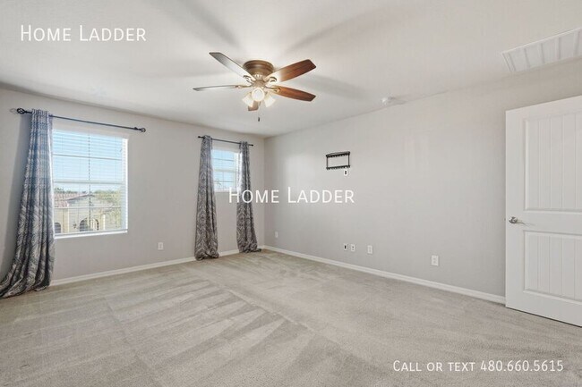 Building Photo - 9504 E Theia Dr