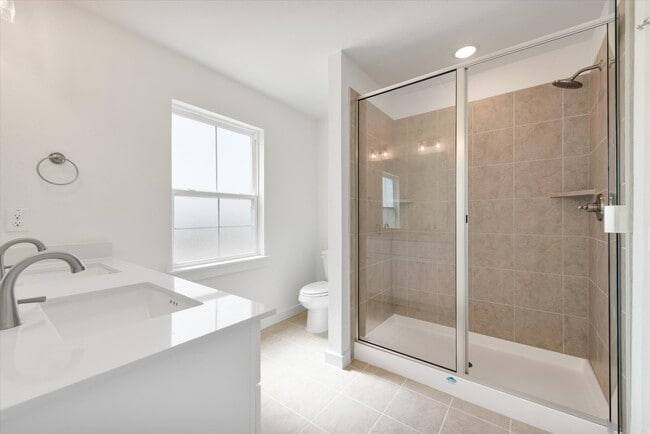 Building Photo - 1230 Elm Ct