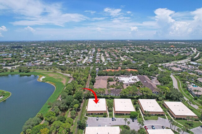 Building Photo - 104 Half Moon Cir