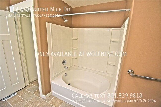 Building Photo - 8119 N Quarter Mile Dr-