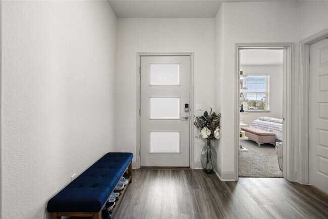 Building Photo - 16401 Coratina Dr