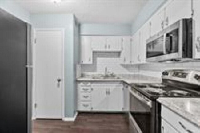 Primary Photo - 1 NW O'Brien Rd