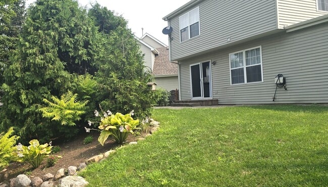 Building Photo - 1433 Deer Creek Ln