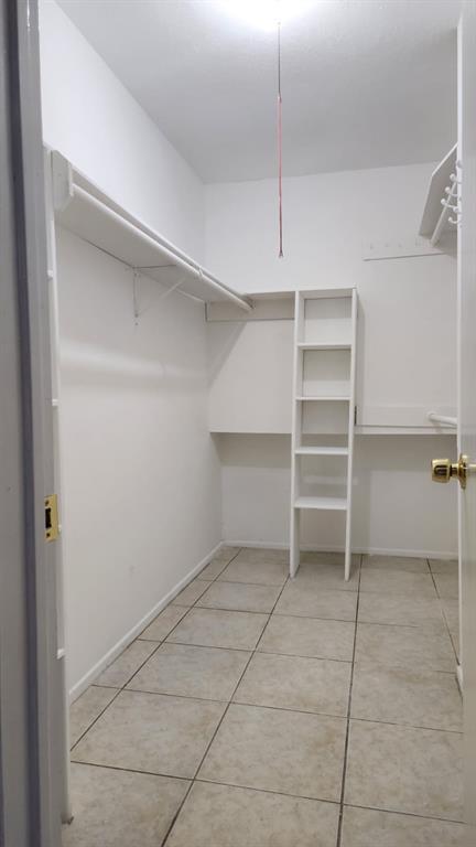 Building Photo - 22306 Woodrose Dr