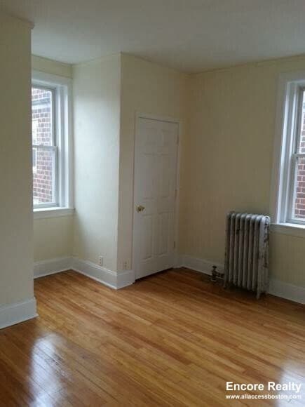 Building Photo - 56 Egmont St