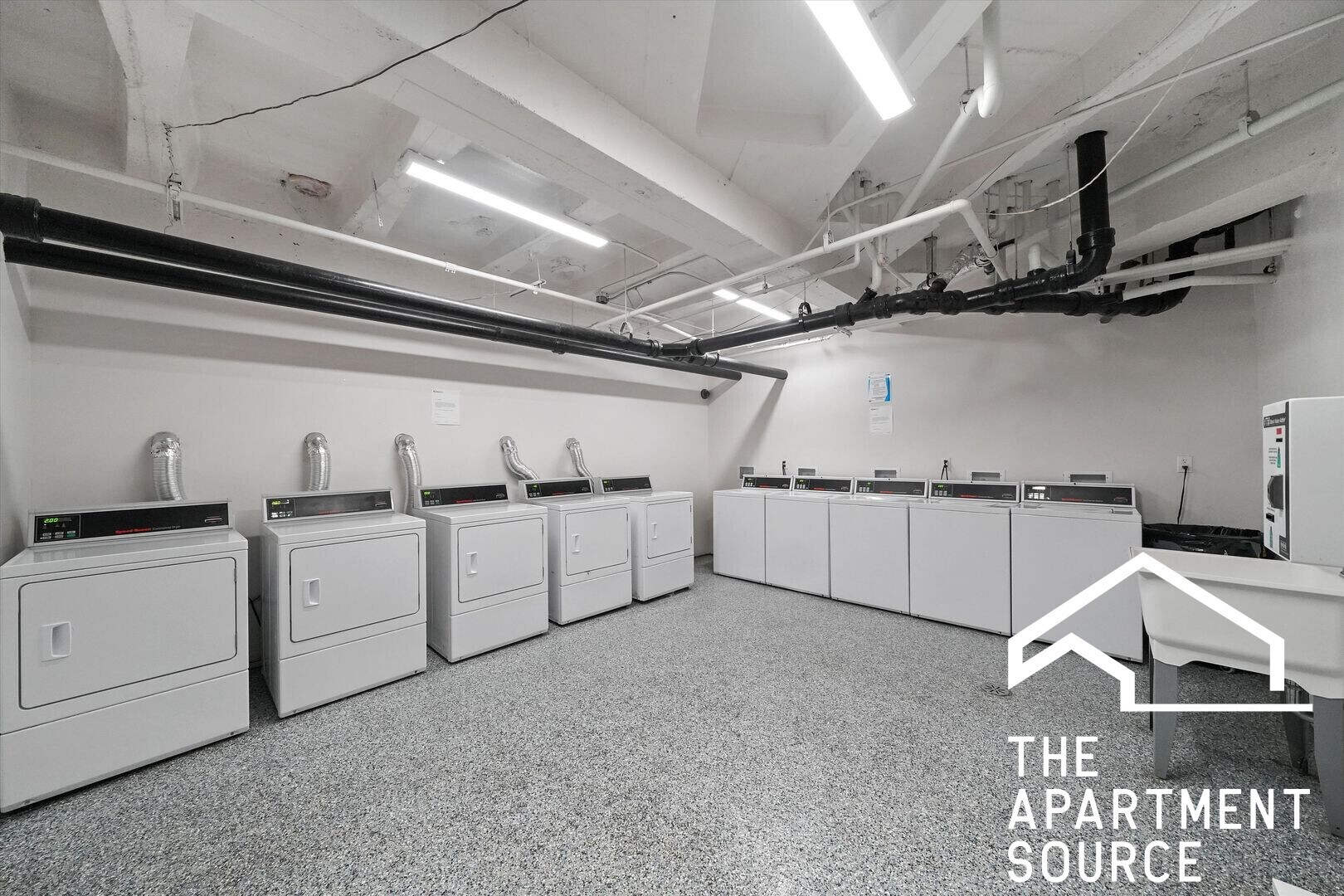 Building Photo - 2779 N Milwaukee Ave