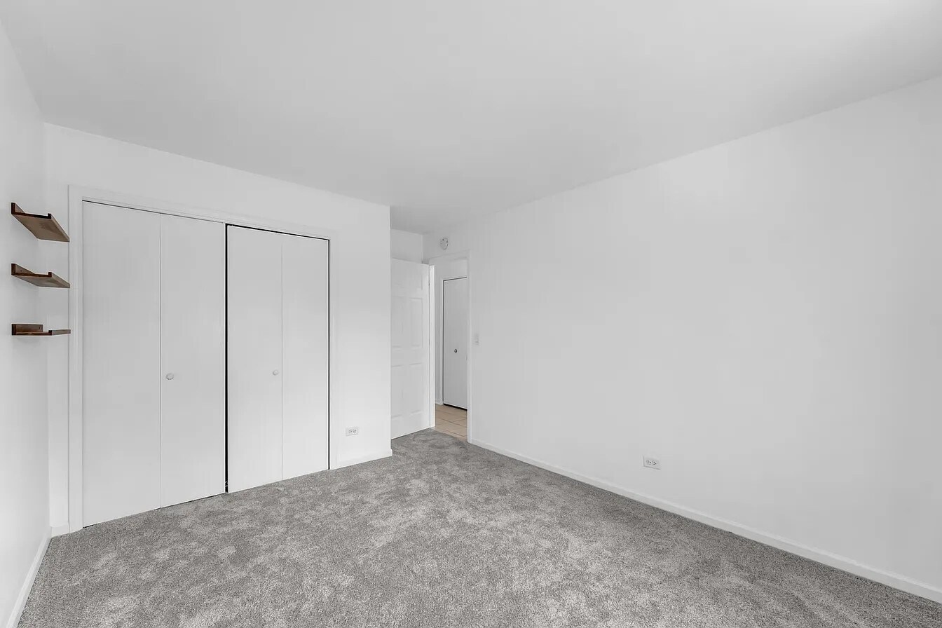 Building Photo - 1110 Riverwood Dr