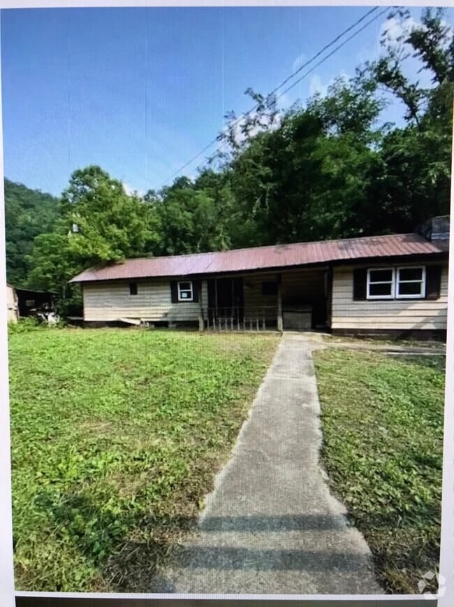 Building Photo - 22185 Card Mountain Rd