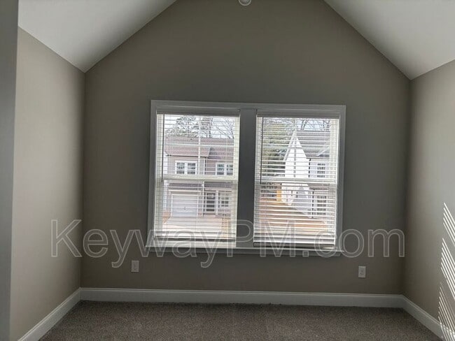 Building Photo - 2076 Denmark Ave SE