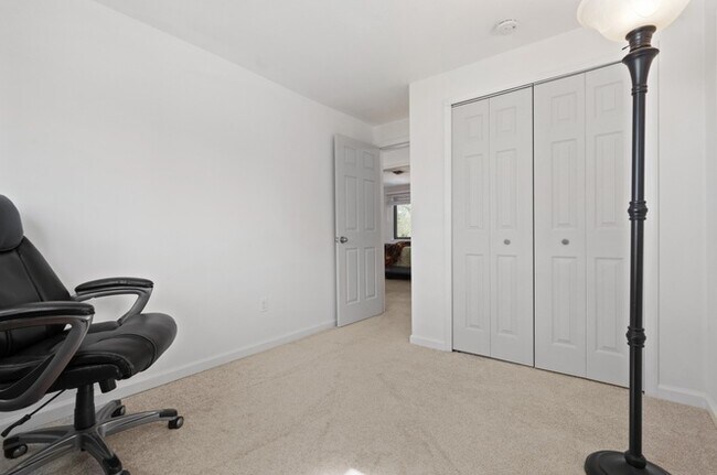 Building Photo - 1513 Millikens Bend Rd