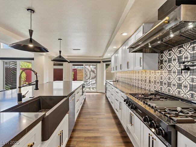 Building Photo - 6639 Tranquil Seas Ct