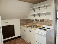 Building Photo - 5 Madison St