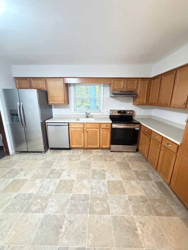 Building Photo - 222 Merion Rd