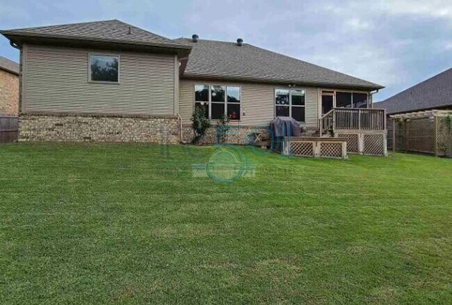 Building Photo - 8700 Johnson Dr