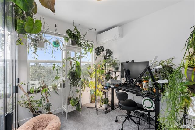 Building Photo - 1400 W Alaska Pl