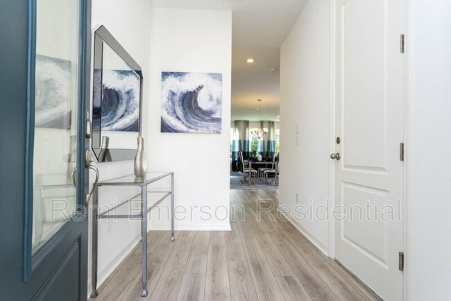 Building Photo - 700 Benoi Dr