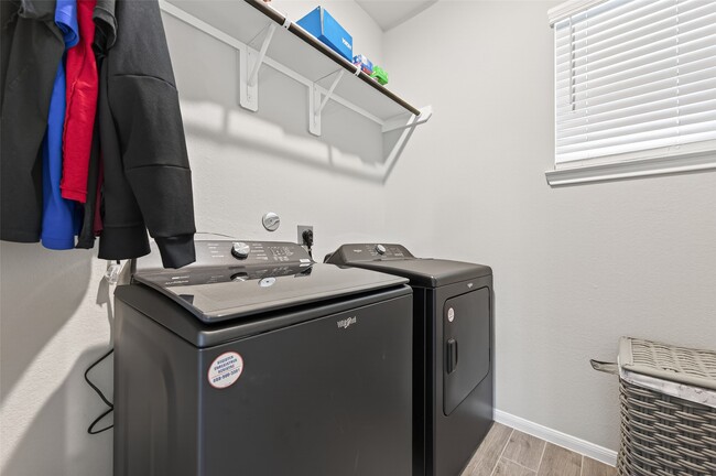 Building Photo - 11676 Whirlaway Dr