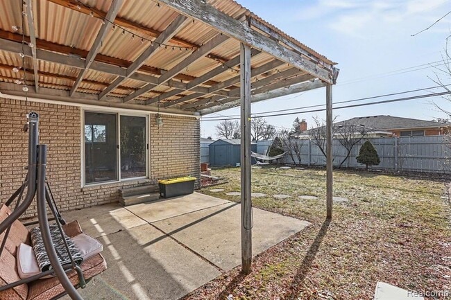 Building Photo - 12260 De Grove Dr