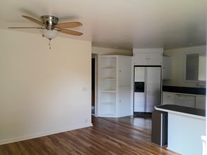 Building Photo - 76-6173-6173 Lehua Rd