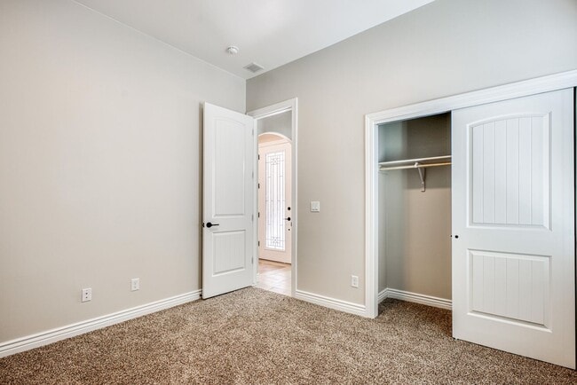 Building Photo - Beautiful East side House 4 bed-2.5 baths, part of The Club that includes Swimming Pool, Gym, Ten...