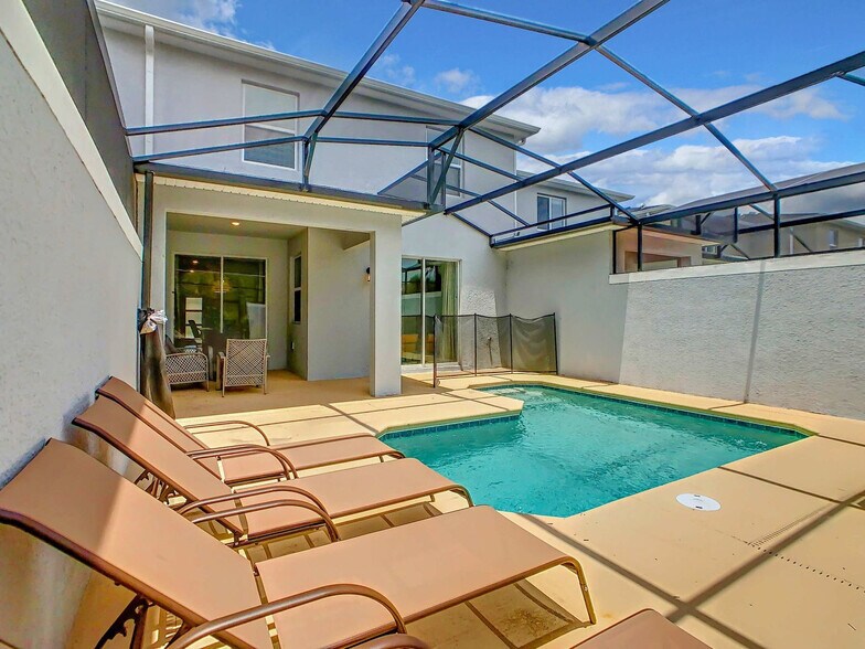 Building Photo - 2573 Reading Trail