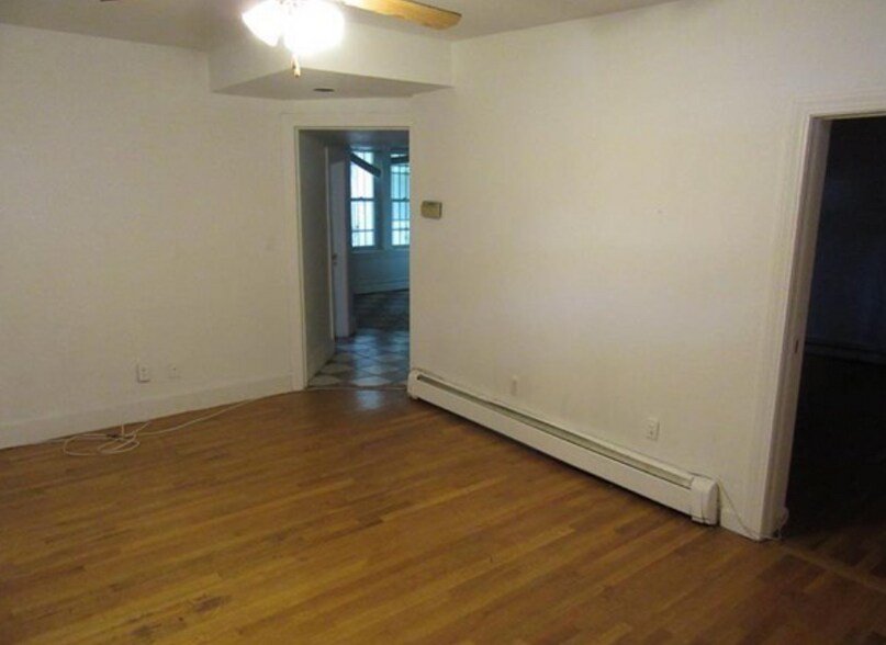 Building Photo - 1682 Commonwealth Ave