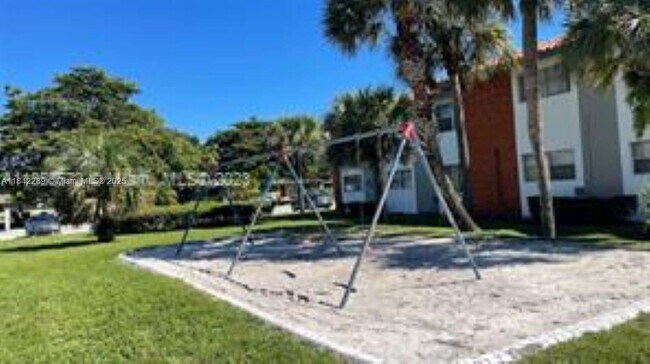 Building Photo - 1200 SW 50th Ave