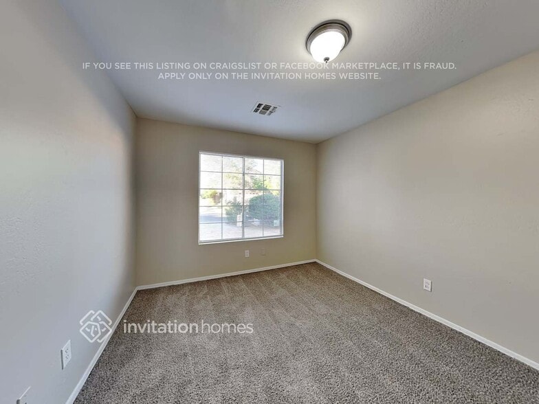 Building Photo - 11017 E Abilene Ave