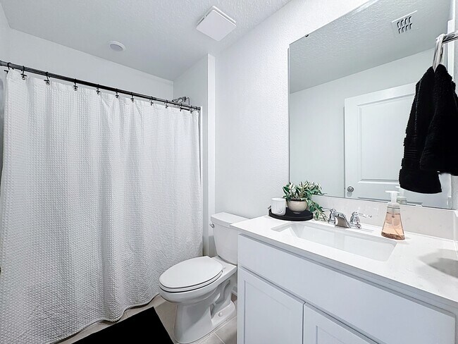 Building Photo - 5023 Barnet Dr