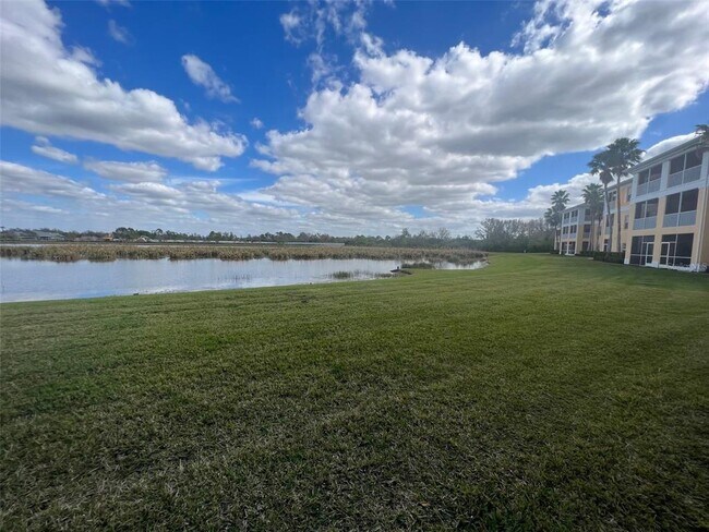 Building Photo - 2160 Heron Lake Dr