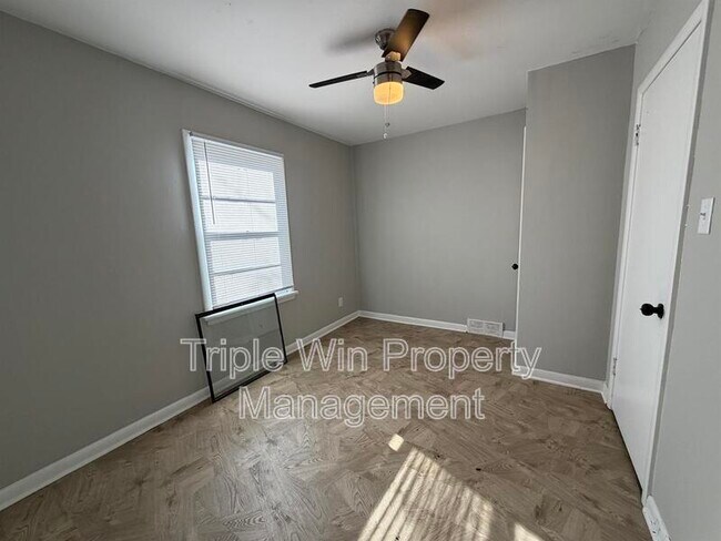 Building Photo - 6811 Brower Ct