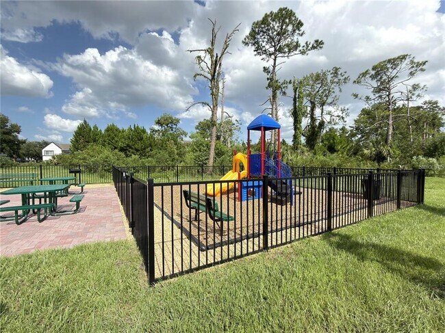 Building Photo - 5563 Millennia Park Dr