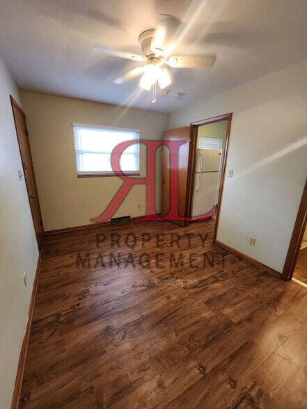 Building Photo - 3023 Darfield Pl