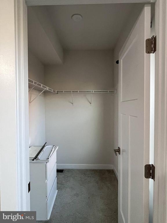 Building Photo - 42593 Burbank Terrace