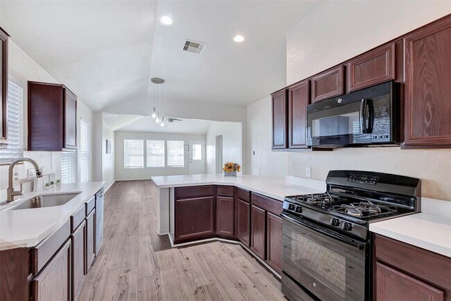 Building Photo - 1218 Newsome Glenn Dr