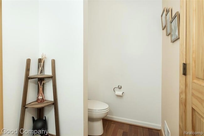 Building Photo - 30384 Castleford Ct