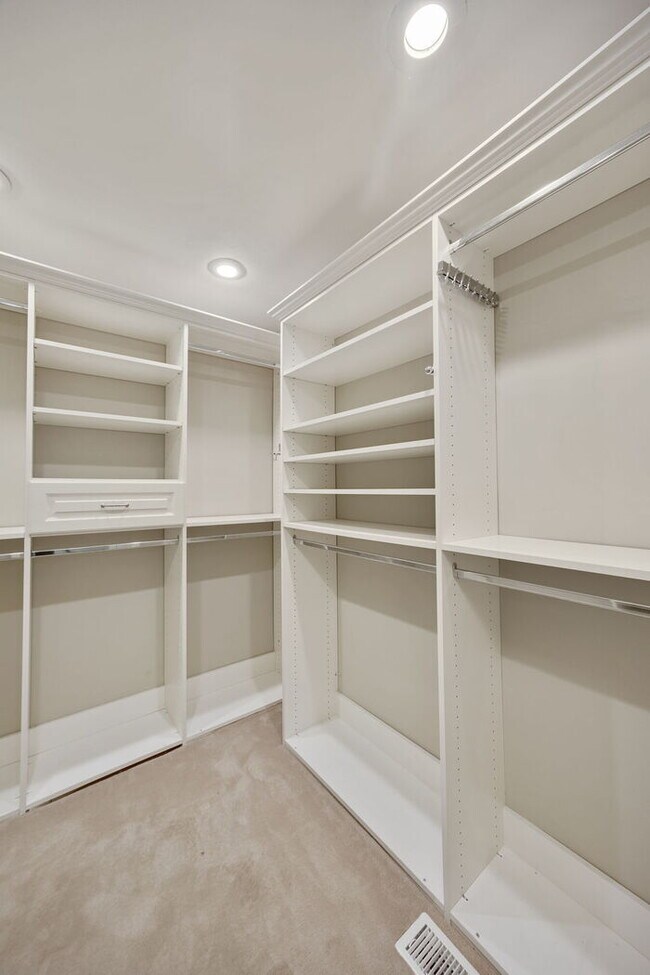 Building Photo - 12819 Huntercreek Rd