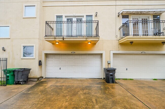 Building Photo - 1610 Holman St