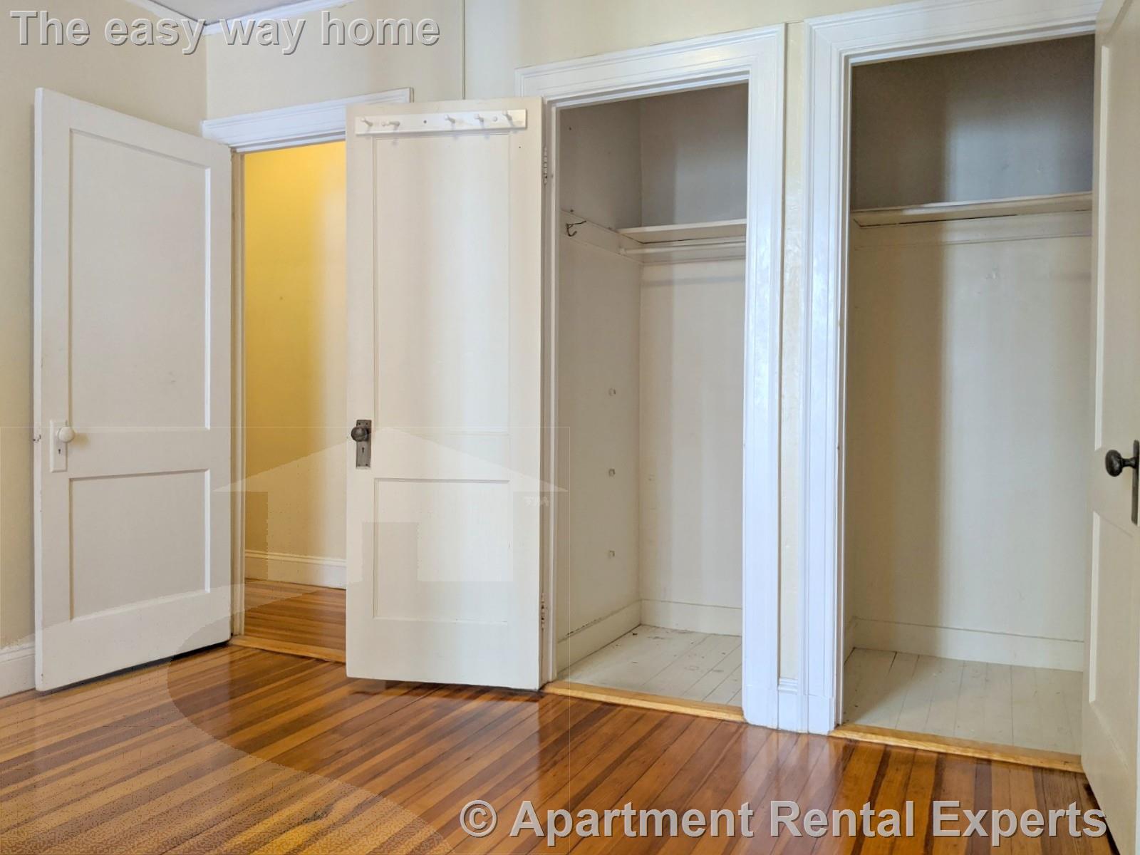 Building Photo - 5 Craigie Cir