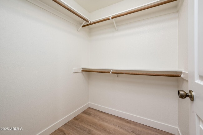 Building Photo - 6430 N 77th Way