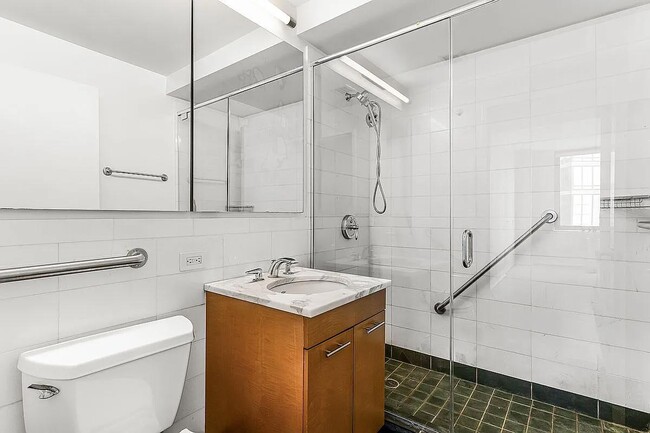 Building Photo - 230 Ashland Pl