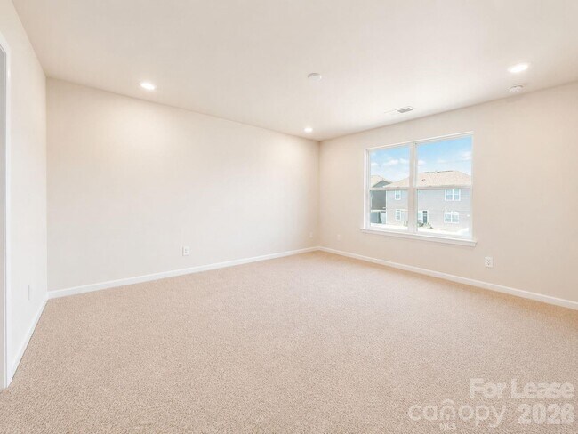Building Photo - 5030 Markfield Ln