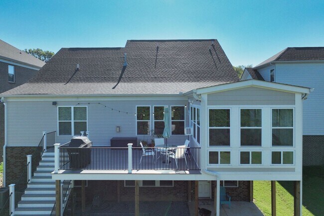 Building Photo - **EXECUTIVE HOME IN WILLIAMSON COUNTY WITH RARE WALK-OUT BASEMENT AND TONS OF STORAGE**