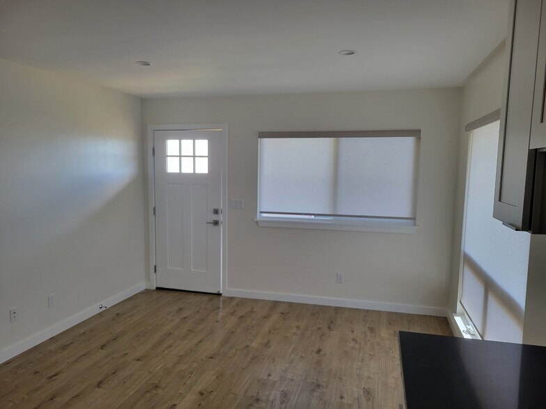 Building Photo - 1805 Paula Dr