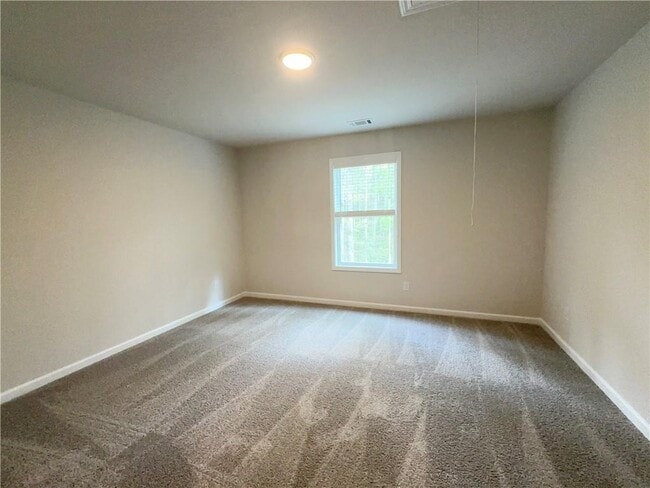 Building Photo - 2145 Valley Ct