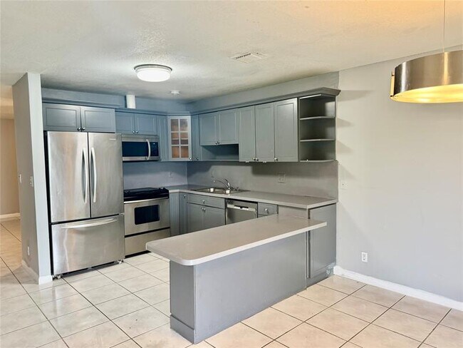 Building Photo - 10630 NW 45th St