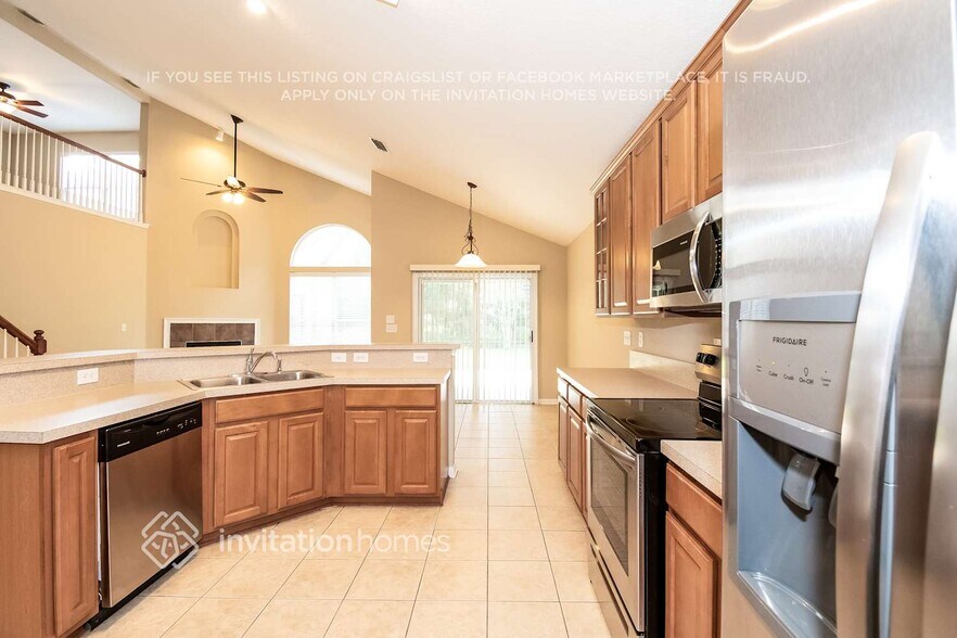 Building Photo - 829 Marjories Way